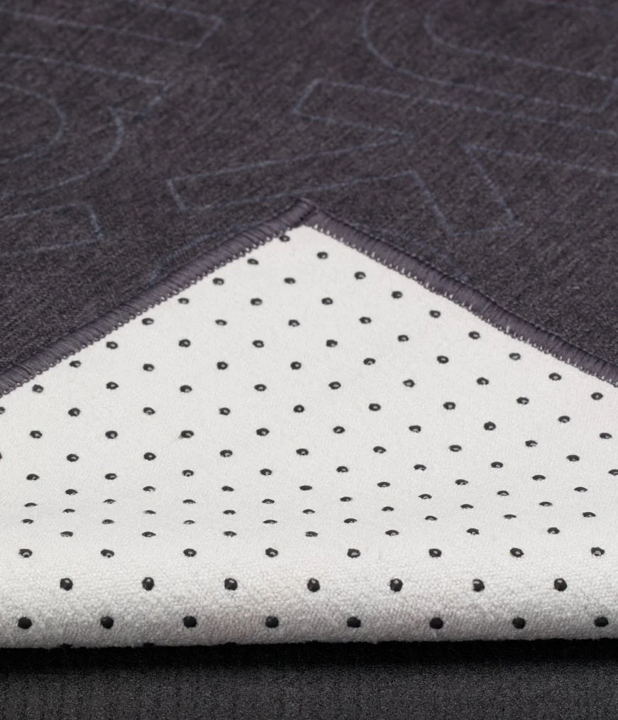 Manduka Yogitoes Mat Towel Mantra