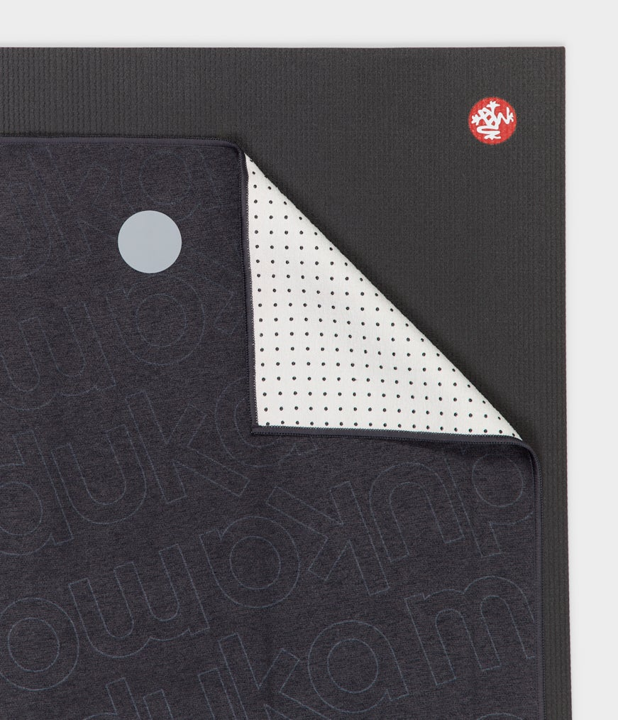 Manduka Yogitoes Mat Towel Mantra