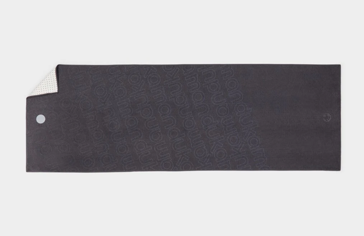 Manduka Yogitoes Mat Towel Mantra