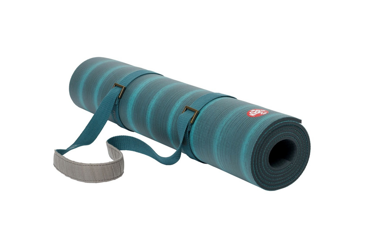 Manduka Commuter Yoga Mat Carrier  Yoga mat carrier, Yoga mat, Commuter